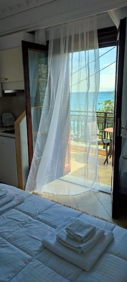 La mer Gythio Esterno foto